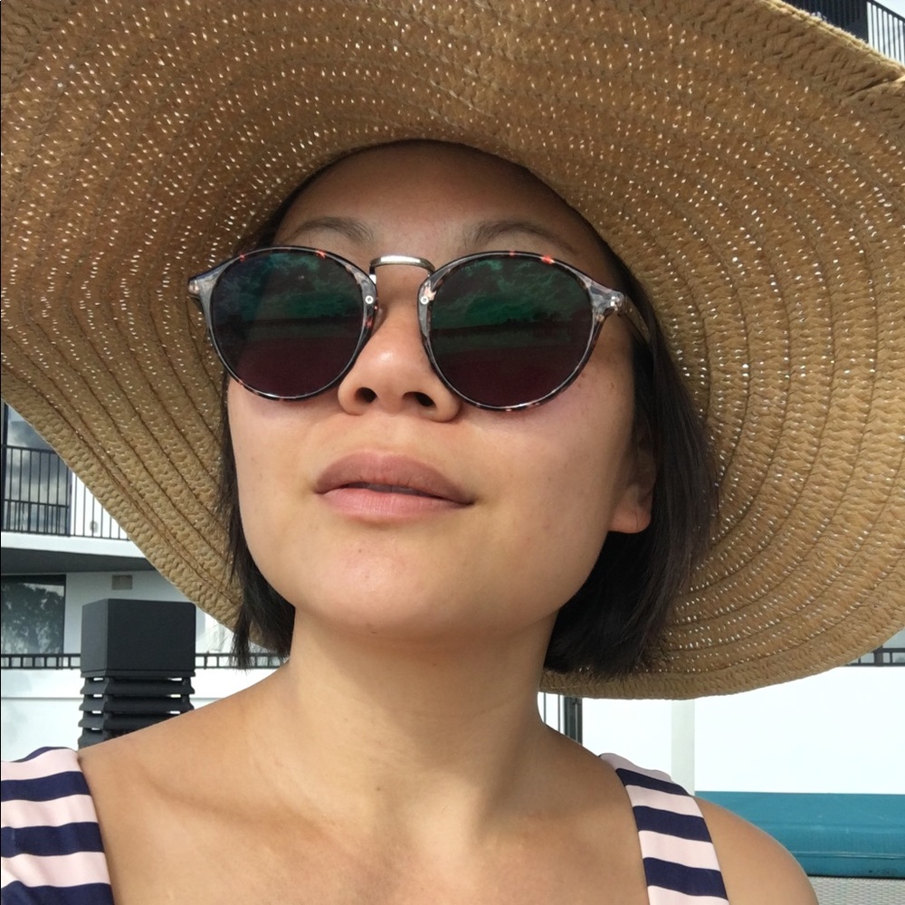 Meet your Posher ❤️💁🏻‍♀️